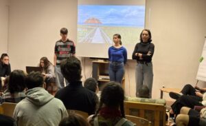 &Uacute;j eln&ouml;k a di&aacute;k&ouml;nkorm&aacute;nyzat &eacute;l&eacute;n